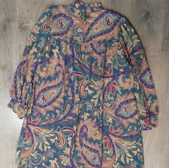 80s vintage green paisley print loose fitted dress - Picture 9 of 9